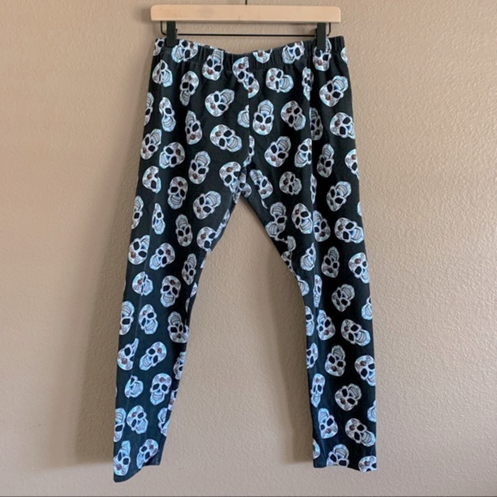 No Boundaries Sugar Skull Cropped Leggings Size XL